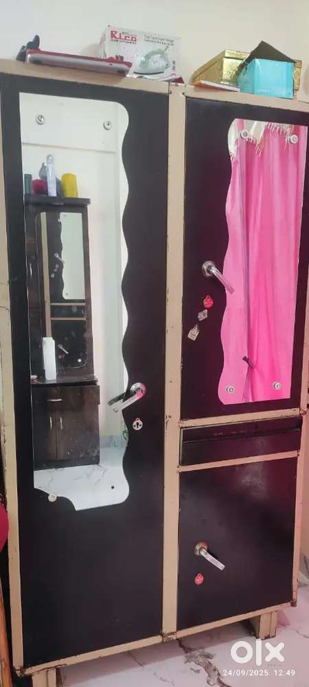 It's new 2 year uses bcz I m shifting