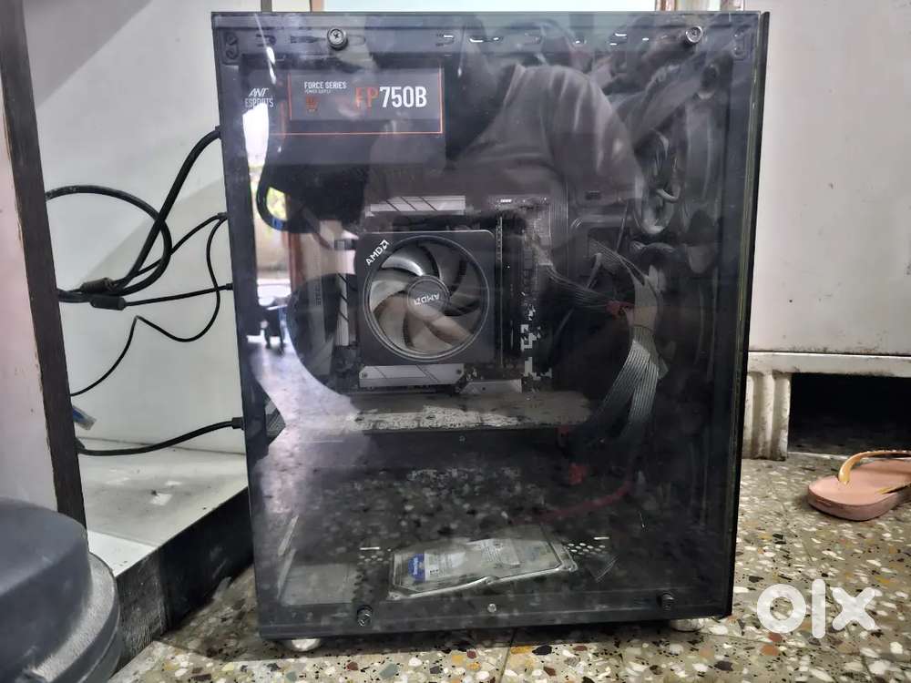 Gaming PC  Ryzen 7 2700x  GTX 1080Ti 11GB  16GB RAM  512GB SSD