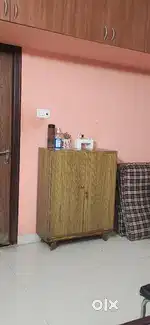 Solid wood bookshelf/cupboard