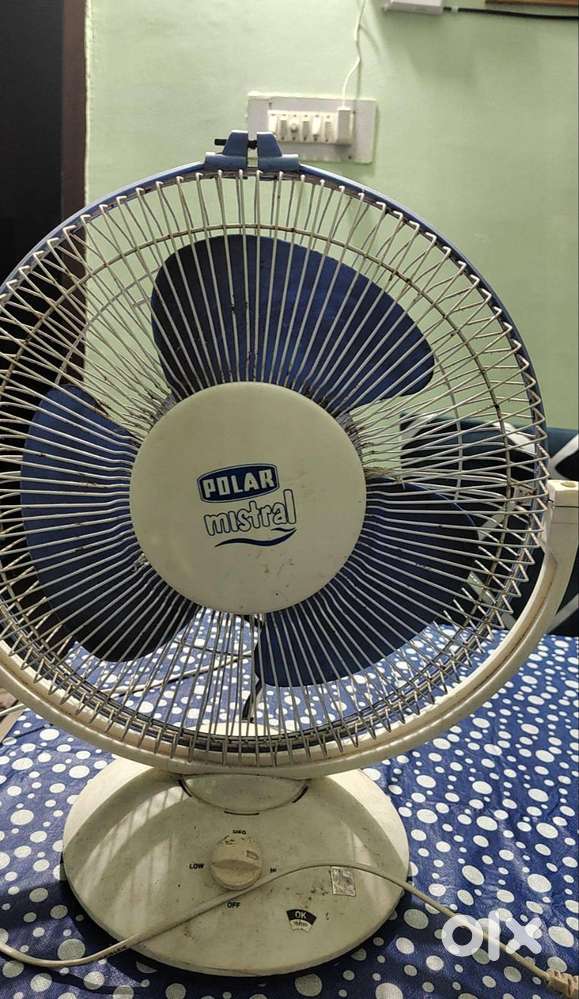 Small table fan (polar)