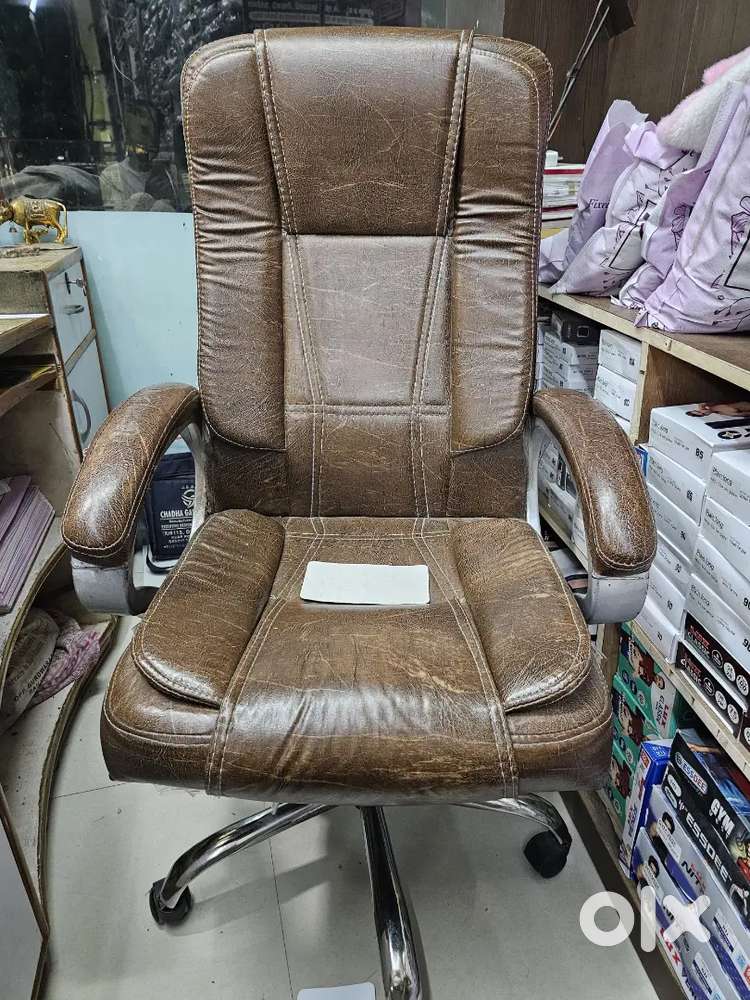 Space problem  then I will sell chair for shop and for office purpose