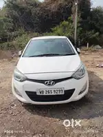 Hyundai i20 ASTA high end model 2014 Petrol Well Maintained