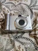 Canon power shot A80 ( 4.0 mega pixel ) Vintage