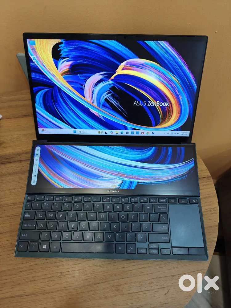 ASUS ZENBOOK DUO DUAL SCREEN LAPTOP WITH BOTH TOUCHSCREEN