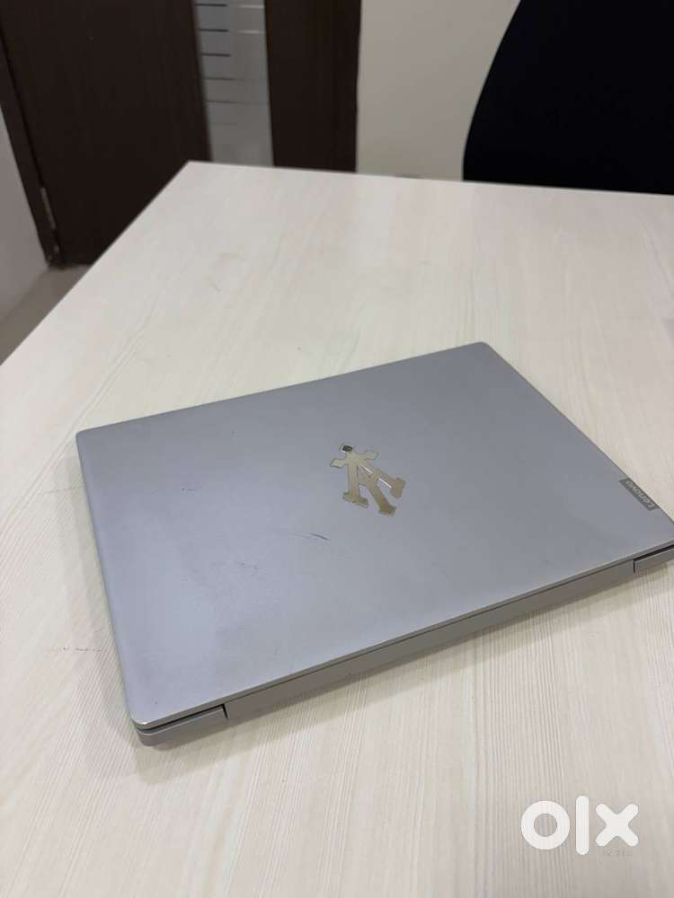 Lenovo IdeaPad 330S-14IKB – Slim Laptop – Budget Friendly