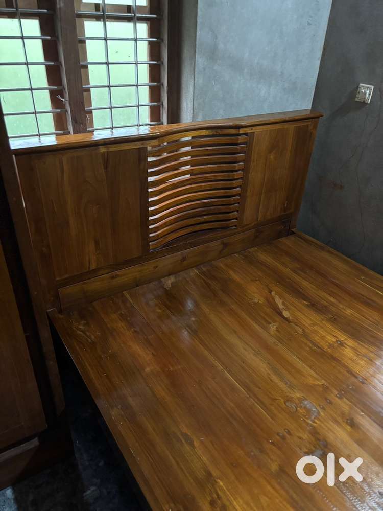 Teak bed for sale