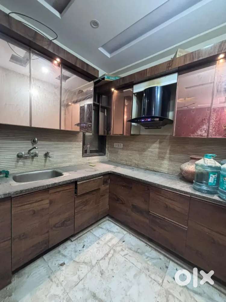 2 bhk in uttam nagar near by metro