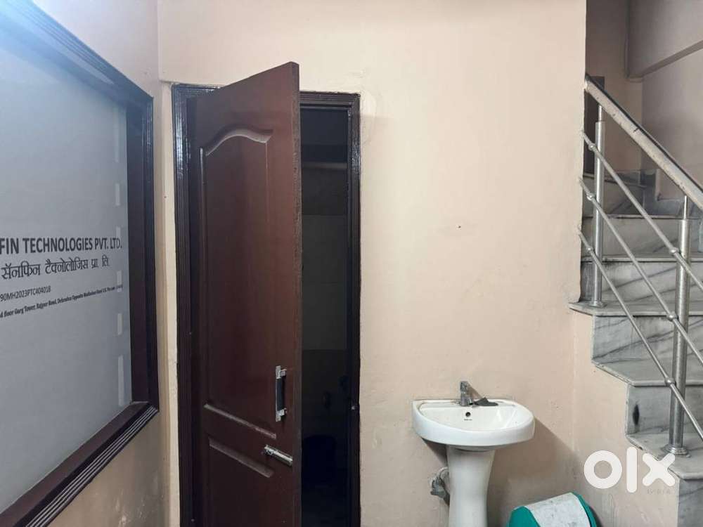 700 sqft fully furnished office for rent on Rajpur Road near Holy Madh