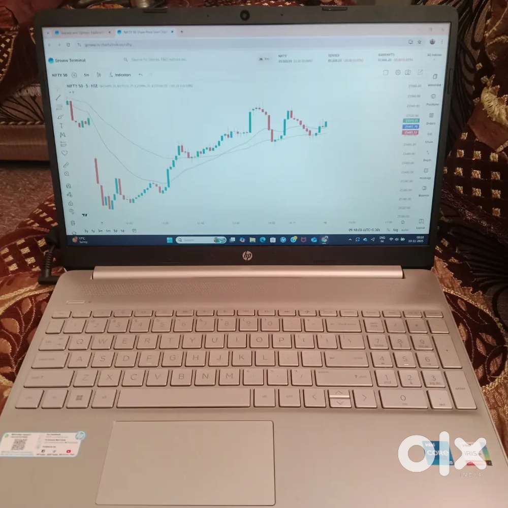 HP laptop i5 8GBRAM 512GB SSD Only 6 months old condition brand new