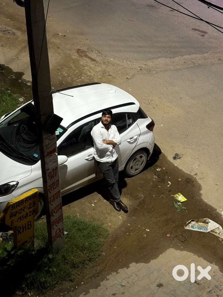 Jise bhai ko ola uber m gadi chalni ho msg kre 1000 rup per day