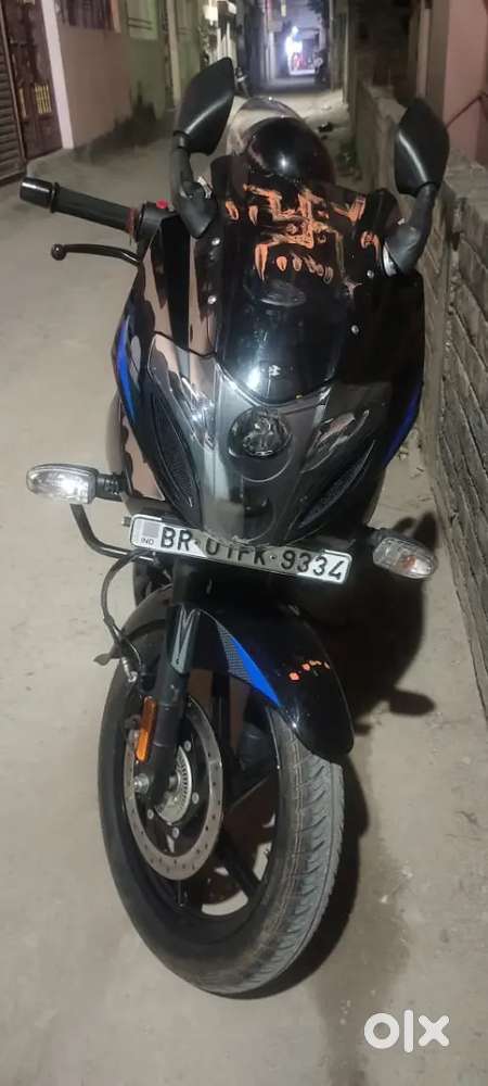 Pulsar 220f in showroom condition