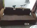 I m selling sofa