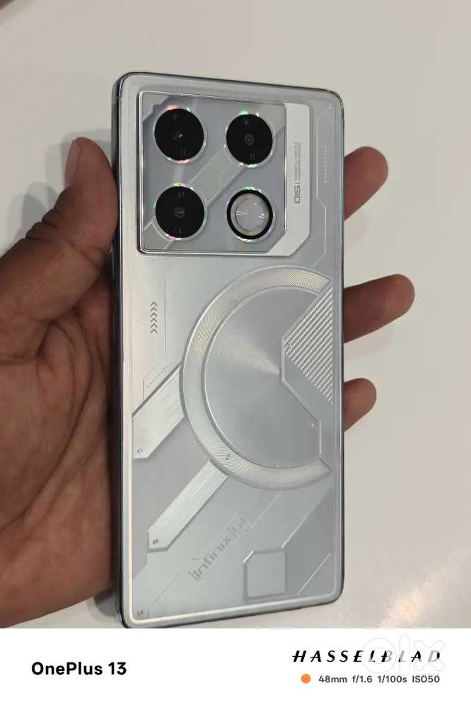 Infinix gt 20 pro 8/256  bil box charger ek bi scratch ni h