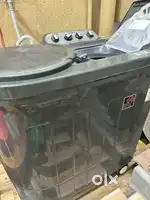 Excellent condition 8kg semi automatic washing machine whirlpool