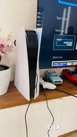PS5 - Disk version - Mint condition
