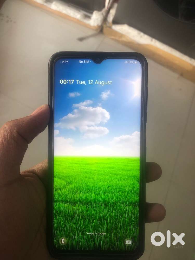 Original display original body not even scratch on display very good c