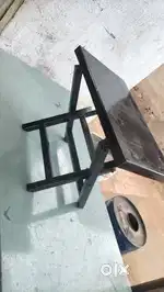 Folding table / lesson table