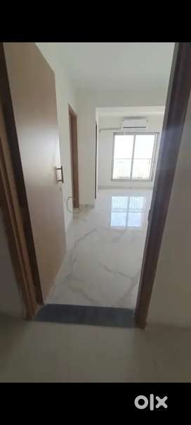 2 BHK AVAILABLE ON RENT IN SHIKARA HEIGHTS NEW TOWER SARDAR NAGAR.
