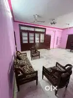 Room vacant for boys or girls or couples in a 3bhk flat