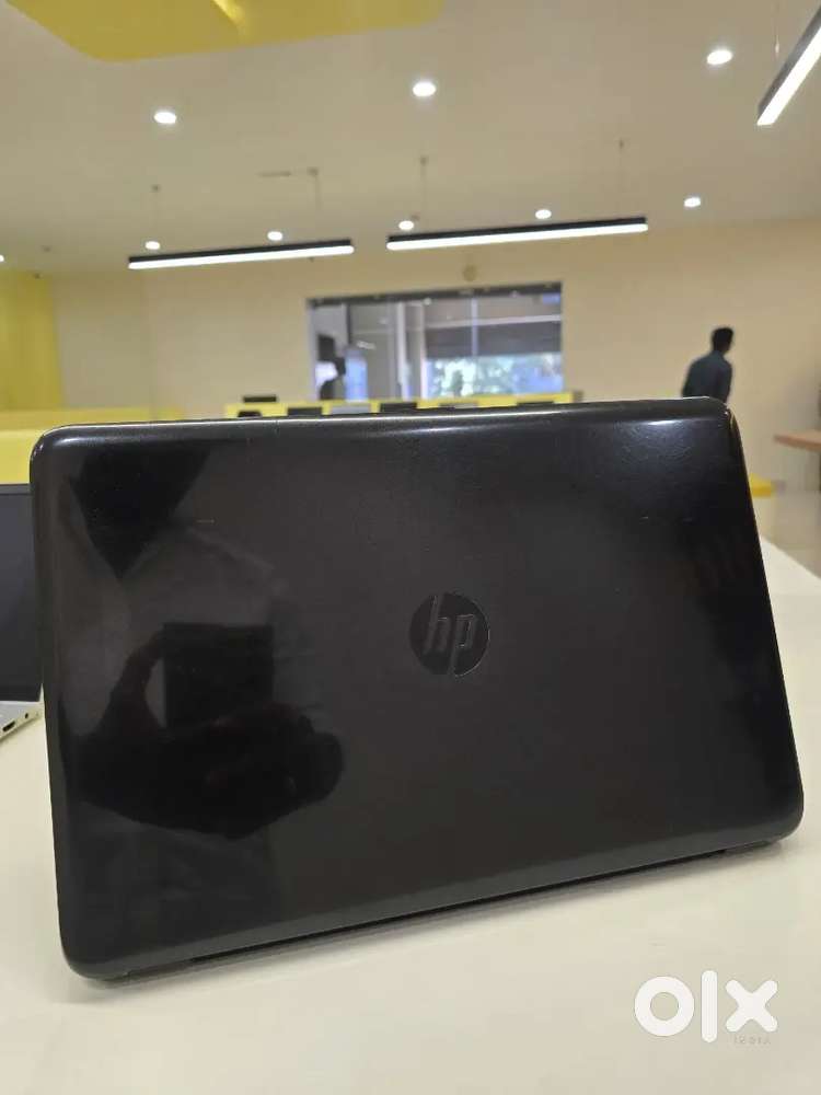 Hp Core i3 - 6th Generation /
12GB Ram / 1TB Hdd /
2GB AMD Graphics