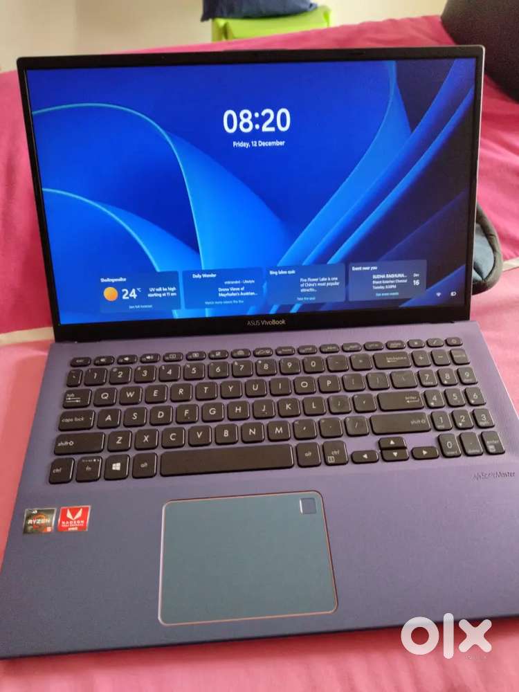 Asus Vivobook 15.6 inch screen immediate sale