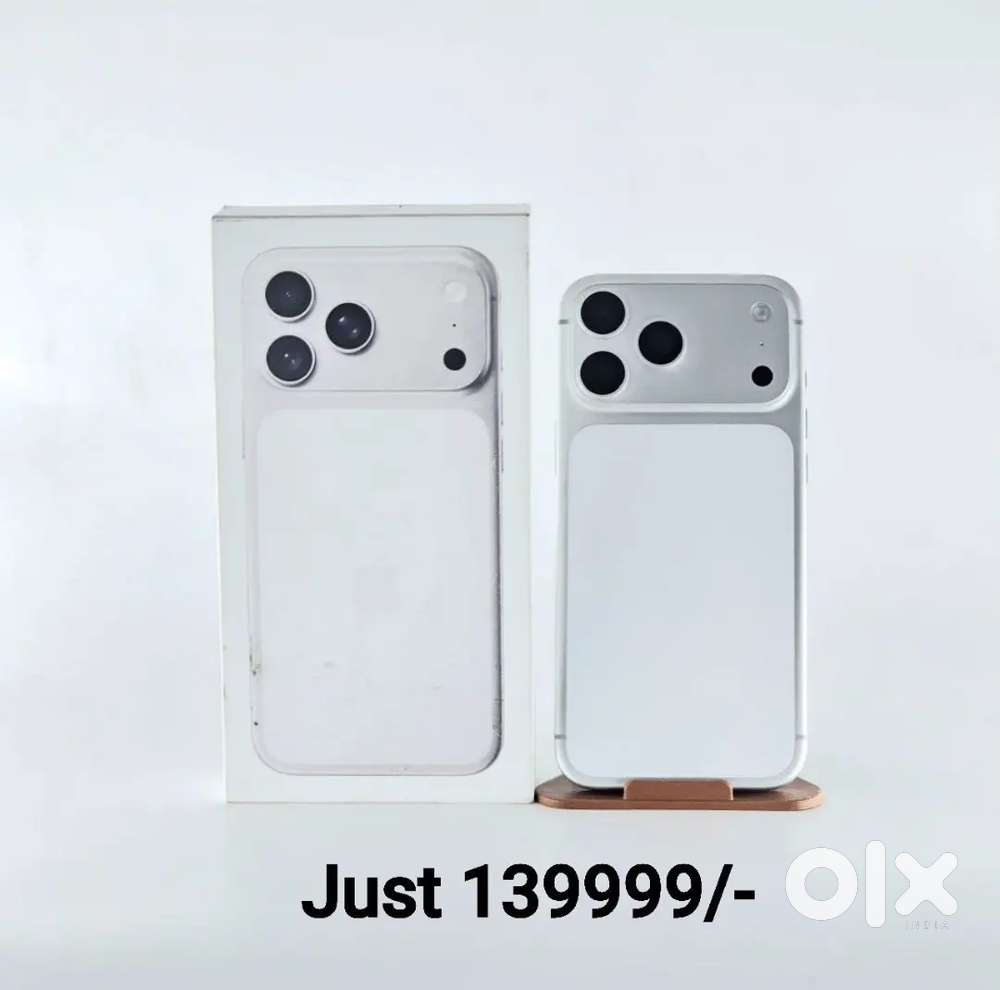 2 Weeks Used Apple IPhone 17 Pro Max (256gb )Silver coloNew Condition.