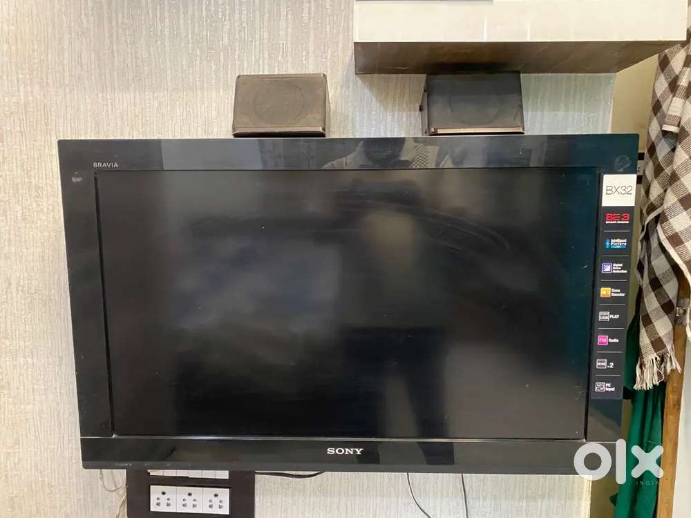 SONY BRAVIA LCD COLOR TV 32 INCH