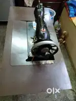 Singer Foldable Sewing Machine – Vintage, Space-Saving & Reliable