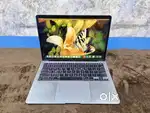 M1 Chipset 2022 Purchase 8GB/256GB SSD 13InchDisplay Apple Macbook Air