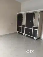 2 BHK Unfurnished Flat for Rent – Opposite Sector 7 Main Market