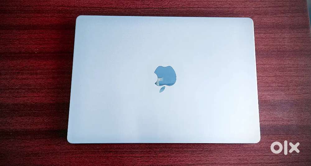 Apple MacBook Pro m2 pro 32/512 14inch 
2023 out of warranty