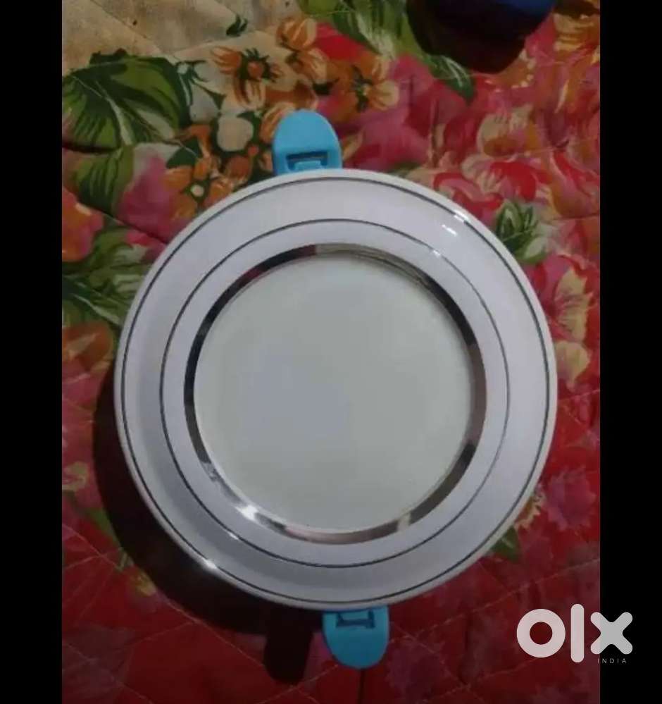 9 watt conceal light 1 year garantee heavy quality