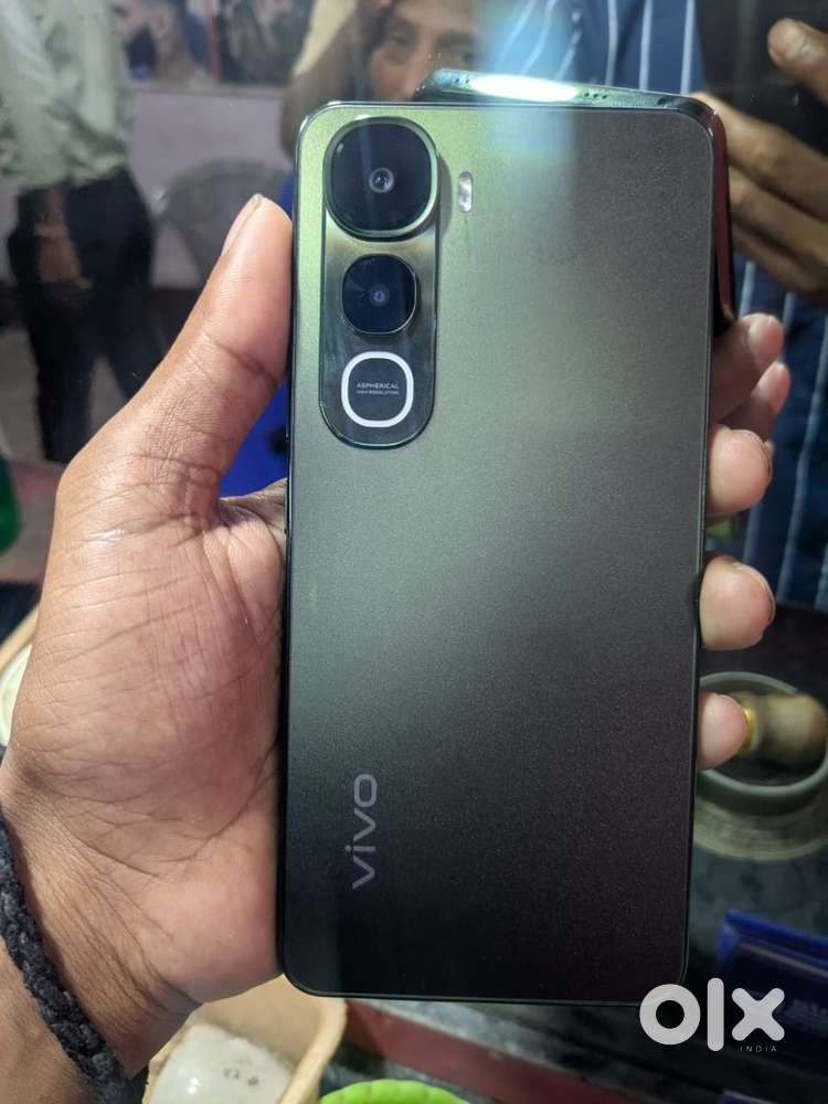Y 400 only 7days old