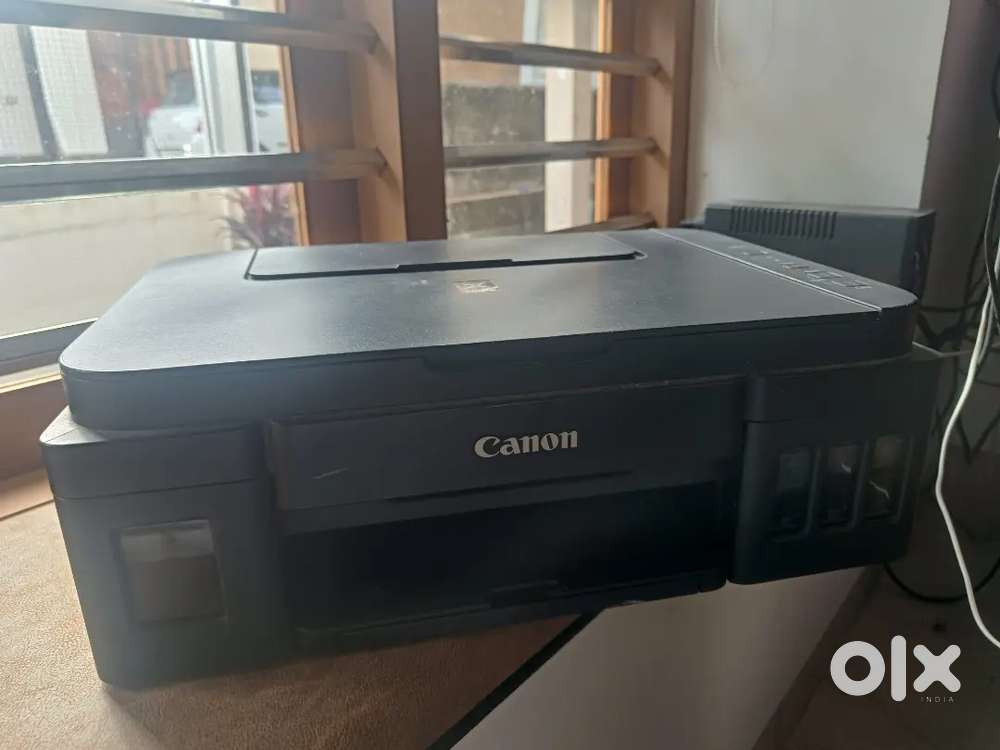 Canon G2000 multiple function printer