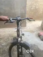 Good condition me hai  both disc brakes