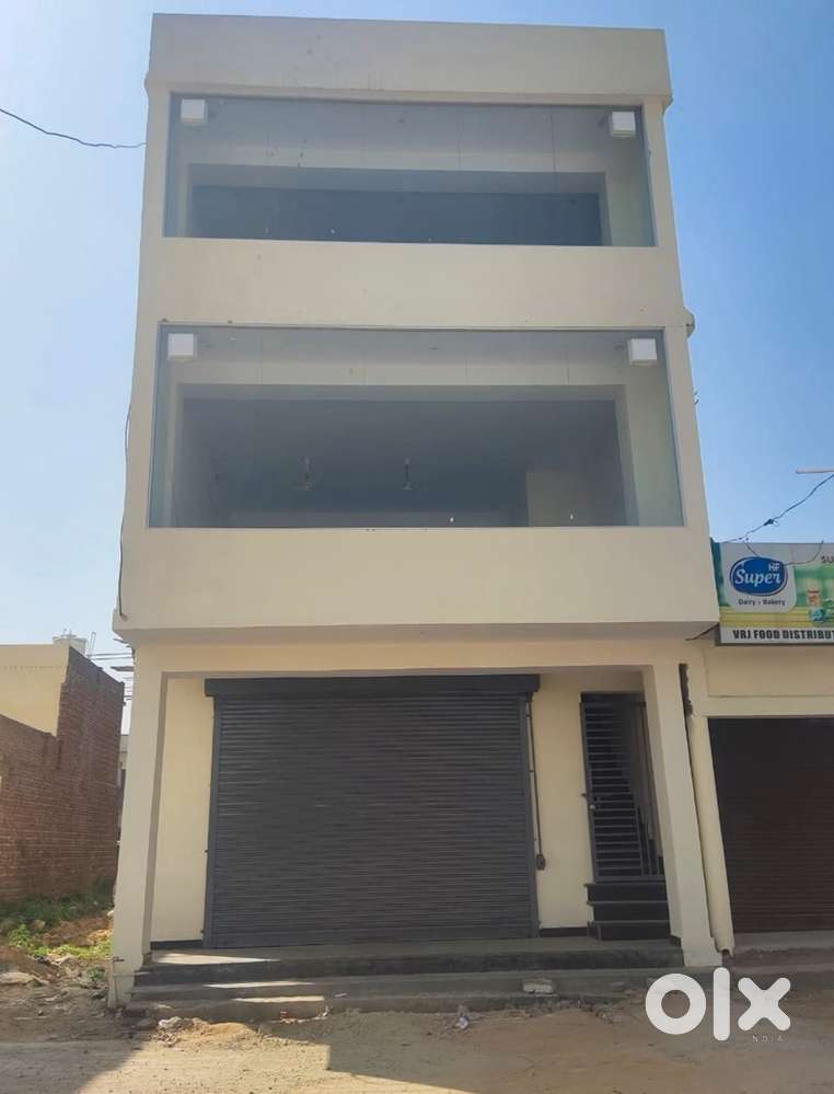 2nd Floor for Rent in newly constructed showroom