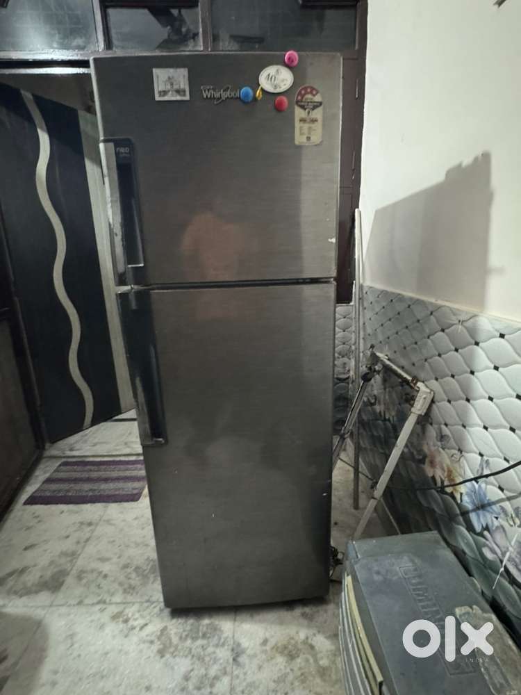 Whirlpool Fridge. 235 Ltr. In good working confdtion.