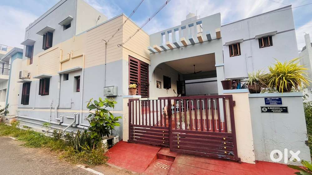 HOUSE for Rent or Lease or BACHELOR ROOMS FOR RENT