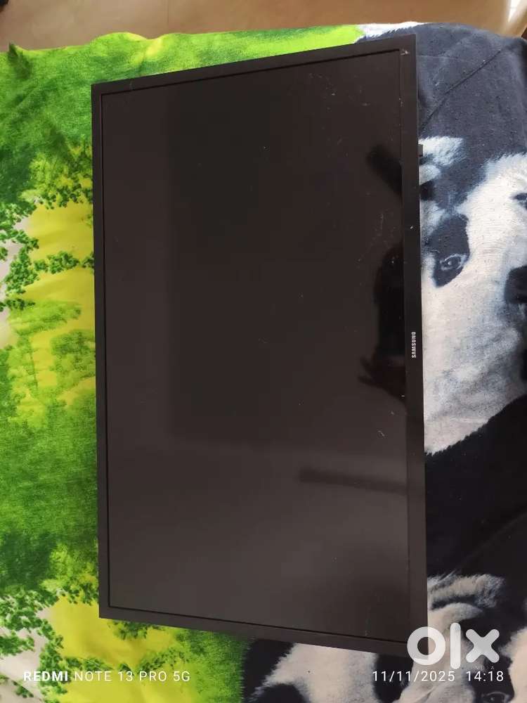 Samsung 32  2018 model