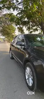 Skoda Superb 2014 Petrol |Manual Transmission | Well Maintained