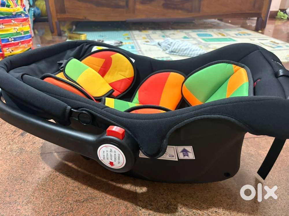 Baby Carry Cot - R For Rabbit