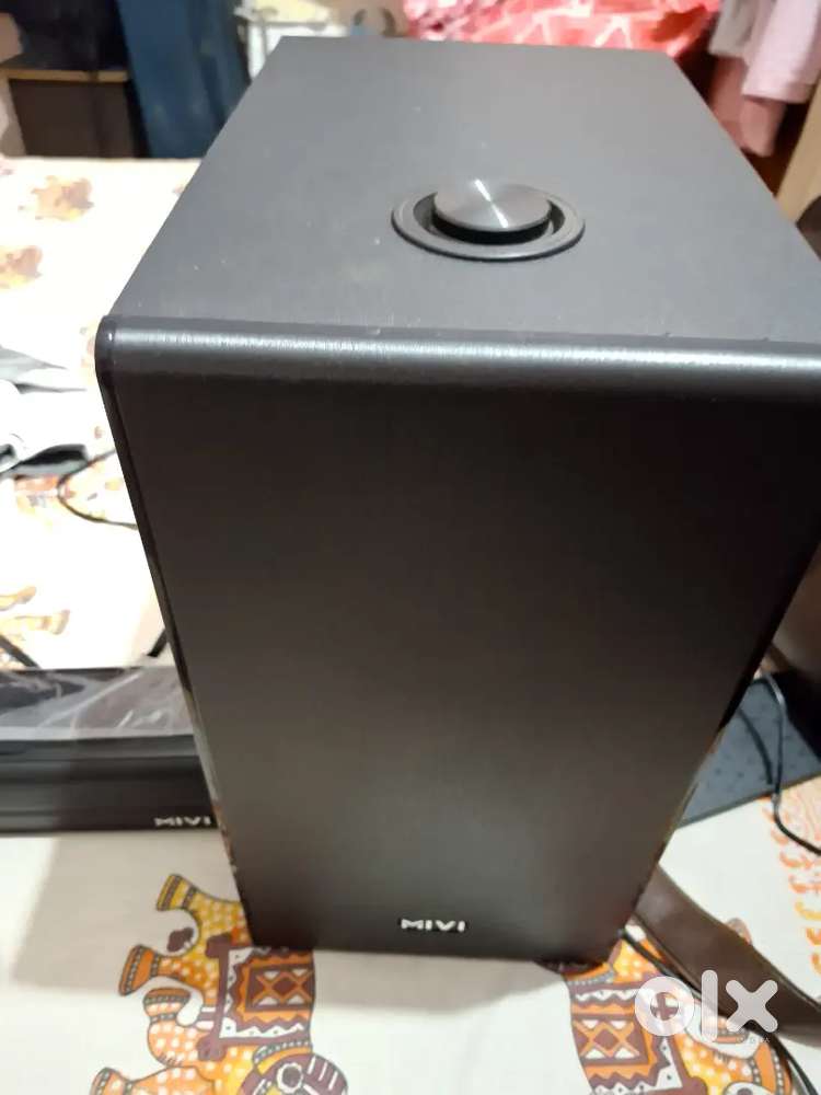 1 month new 400 watt woofer & sound bar sale