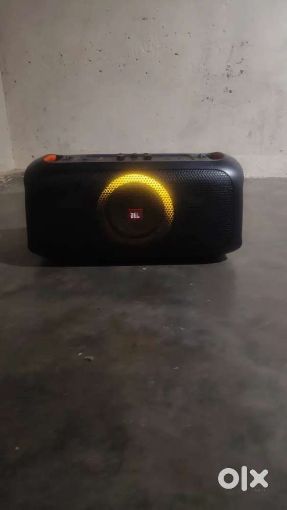 Jbl on the go speaker with microphone. Karaoke system