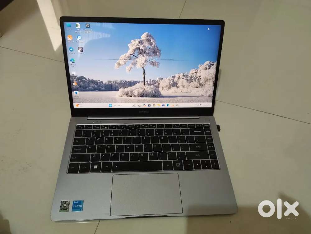 Infinix x2 slim laptop i3 8/512