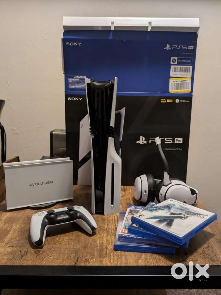 Sony PlayStation 5 Pro - 2 TB SSD  Game Console