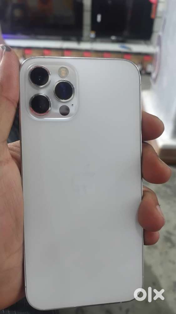Iphone 12 pro 128 gb batter 92 all original and good condition ha