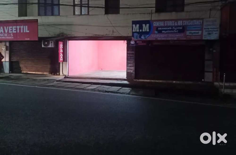 Shop for rent. Kaipattoor junction.