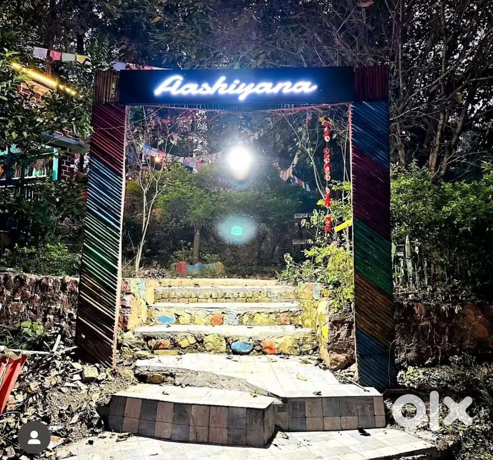 Urgent need 1 service boy for cafe