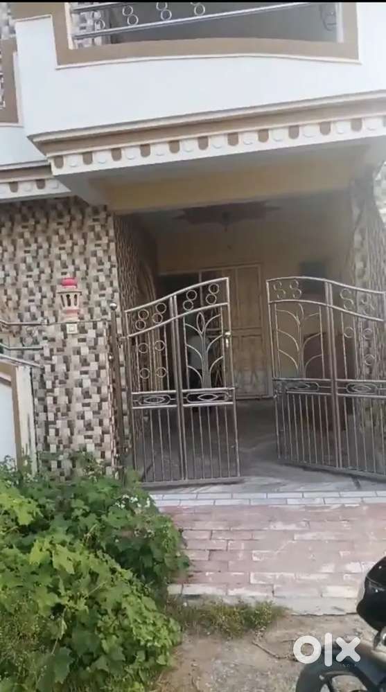Bamrauli Mandar mod ke andar Abadi ke bich Makan available for sale