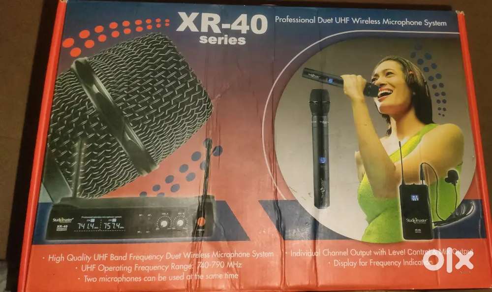 Studiomaster dual wireless Microphone(1 hand mic & 1 colar mic)XR 40HL